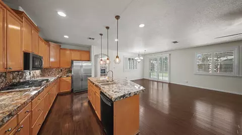 379 John Kamps Way, Ripon, CA 95366 photo 4