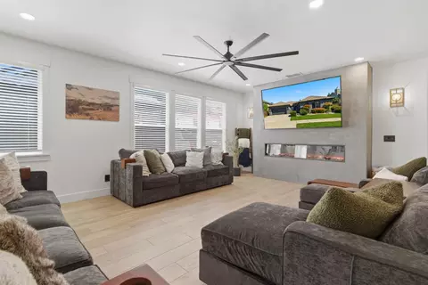 133 W Shasta, Ripon, CA 95366 photo 12