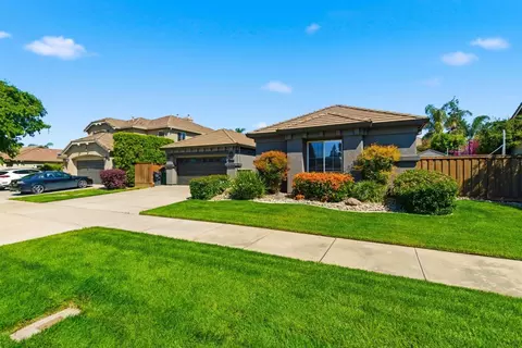 133 W Shasta, Ripon, CA 95366 photo 3