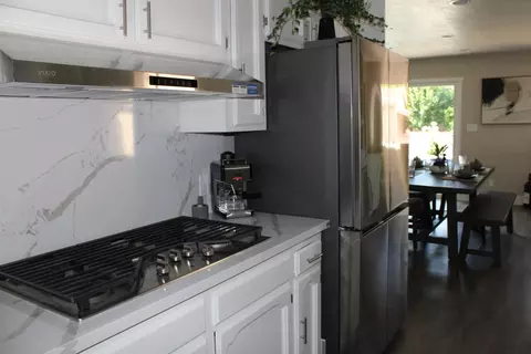 Kitchen - 1210 Michelle Ave, Tracy, CA 95376 photo 4 of 4