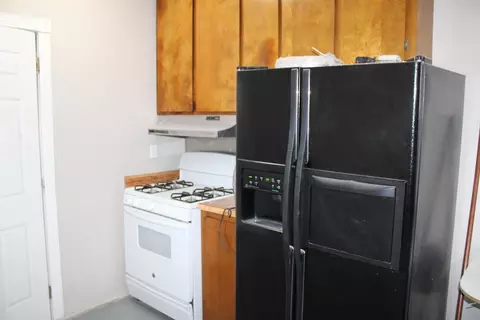 Kitchen - 1210 Michelle Ave, Tracy, CA 95376 photo 2 of 4
