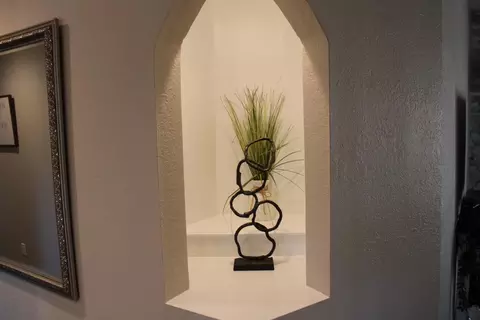 Entry Way - 1210 Michelle Ave, Tracy, CA 95376 photo 3 of 4