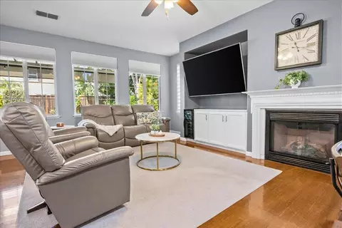 Living - 1971 Amatchi Dr, Tracy, CA 95304 photo 1 of 3
