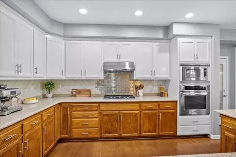 Kitchen - 1971 Amatchi Dr, Tracy, CA 95304 photo 4 of 8