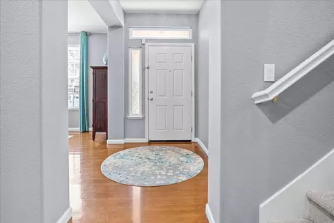 Entry Way - 1971 Amatchi Dr, Tracy, CA 95304 photo 3 of 7
