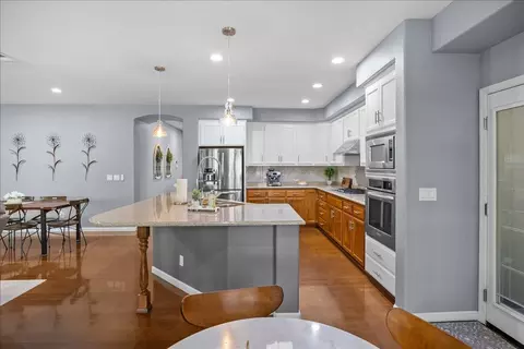 Kitchen - 1971 Amatchi Dr, Tracy, CA 95304 photo 2 of 8