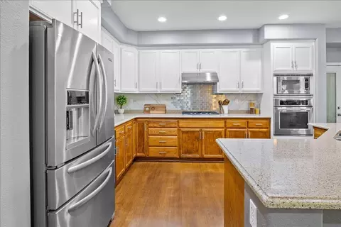 Kitchen - 1971 Amatchi Dr, Tracy, CA 95304 photo 8 of 8