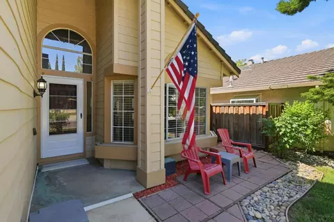 Exterior - 102 Henry Ct, Tracy, CA 95376 photo 3 of 7