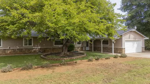 17146 Vintage Dr, Grass Valley, CA 95949