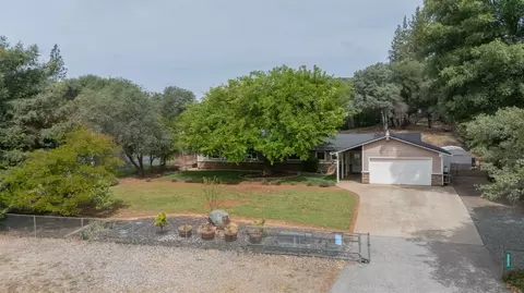 17146 Vintage Dr, Grass Valley, CA 95949