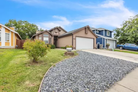 7666 Bluebrook Way, Sacramento, CA 95823