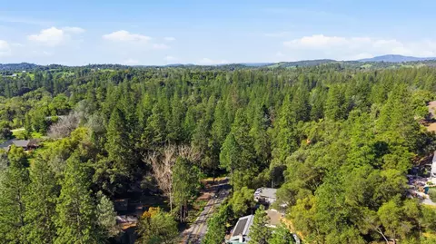 View/Area - 21923 Sawmill Flat Rd, Sonora, CA 95370 photo 5 of 6