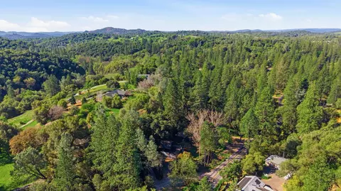 View/Area - 21923 Sawmill Flat Rd, Sonora, CA 95370 photo 3 of 6