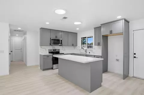 Kitchen - 3210 Shamrock Ave, Merced, CA 95340 photo 5 of 5
