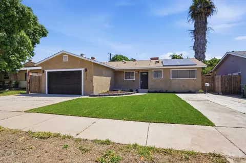 Exterior - 3210 Shamrock Ave, Merced, CA 95340 photo 4 of 5