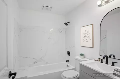 Bath - 3210 Shamrock Ave, Merced, CA 95340 photo 1 of 4