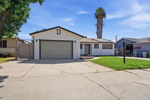 3210 Shamrock Ave, Merced, CA 95340