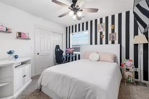 Bedroom - 33 E Pne, Stockton, CA 95204 photo 4 of 4