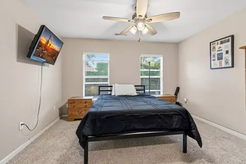 Bedroom - 33 E Pne, Stockton, CA 95204 photo 1 of 4