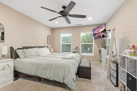 Bedroom - 33 E Pne, Stockton, CA 95204 photo 2 of 4
