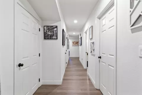 Entry Way - 33 E Pne, Stockton, CA 95204 photo 2 of 4