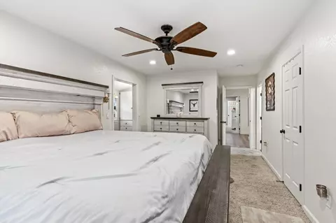 Bedroom - 33 E Pne, Stockton, CA 95204 photo 3 of 4
