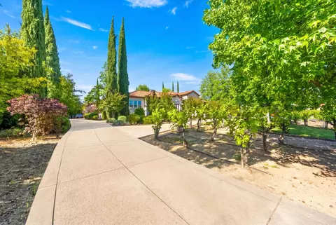 Exterior - 4300 Cognac Ct, Loomis, CA 95650 photo 3 of 9