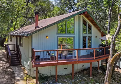 17849 Minnow Way, Penn Valley, CA 95946