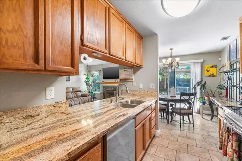 942 Ayers Ln, Galt, CA 95632 photo 25