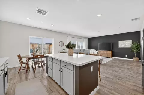 Kitchen - 3159 Declaration Ave, Lincoln, CA 95648 photo 2 of 6