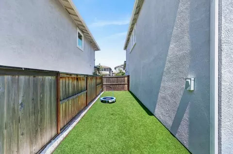 Exterior - 3159 Declaration Ave, Lincoln, CA 95648 photo 5 of 8