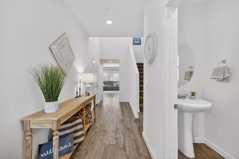 Entry Way - 3159 Declaration Ave, Lincoln, CA 95648 photo 2 of 7