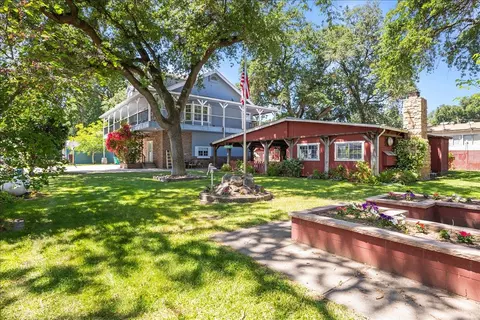 Exterior - 893 Wetherbee Ave, Manteca, CA 95337 photo 7 of 14