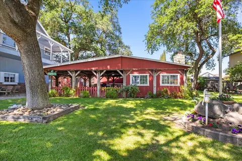 Exterior - 893 Wetherbee Ave, Manteca, CA 95337 photo 8 of 14