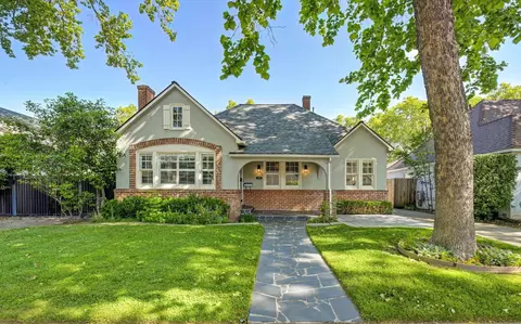 2509 8th Ave, Sacramento, CA 95818