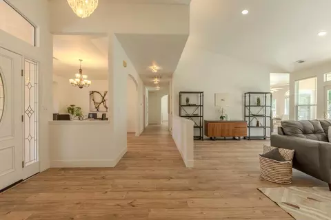 Entry Way - 27083 Lillegard Ct, Tracy, CA 95304 photo 5 of 7