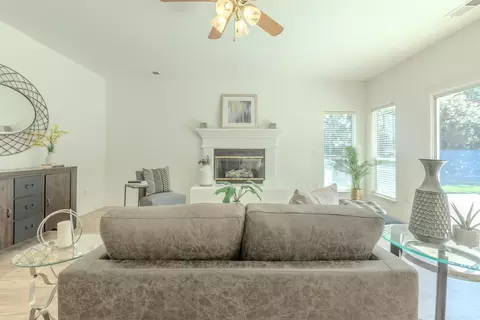 Living - 27083 Lillegard Ct, Tracy, CA 95304 photo 8 of 8