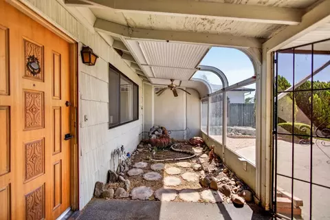 Exterior - 5204 Schuyler Dr, Carmichael, CA 95608 photo 2 of 16