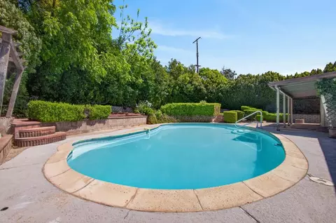 Exterior - 5204 Schuyler Dr, Carmichael, CA 95608 photo 8 of 16