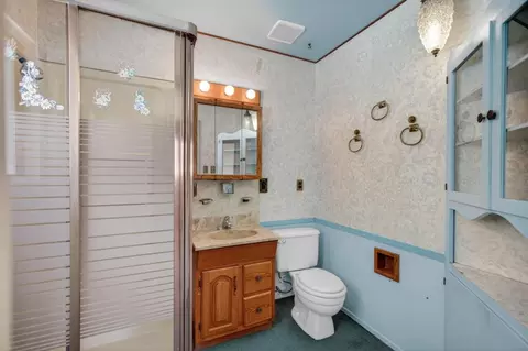Bath - 5204 Schuyler Dr, Carmichael, CA 95608 photo 6 of 6