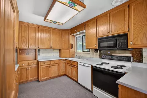 Kitchen - 5204 Schuyler Dr, Carmichael, CA 95608 photo 2 of 7