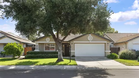 250 Dyer Ave, Manteca, CA 95336 photo 2