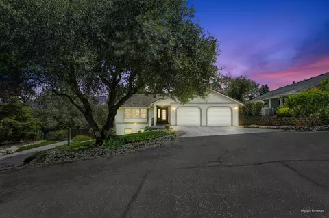 12607 Princeton Dr, Auburn, CA 95603