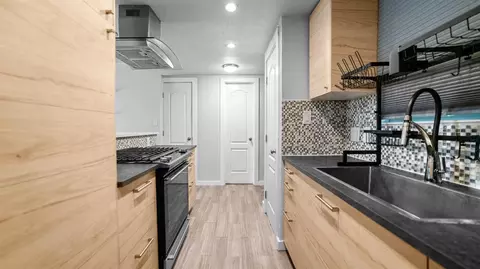 Kitchen - 2320 W Turner Rd, Lodi, CA 95242 photo 2 of 3