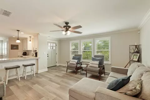 Living - 595 E Augusta St, Woodbridge, CA 95258 photo 3 of 4