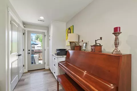 Entry Way - 595 E Augusta St, Woodbridge, CA 95258 photo 3 of 3