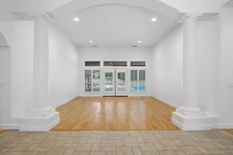 Living - 3308 Printemps Dr, Modesto, CA 95356 photo 1 of 5