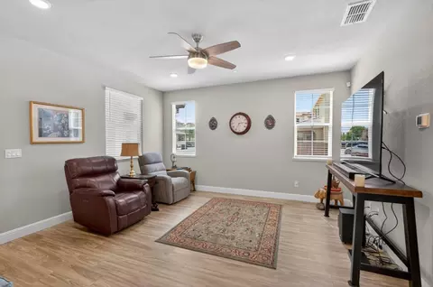 Living - 953 Posey St, Galt, CA 95632 photo 1 of 1