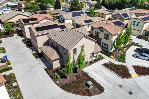 View/Area - 953 Posey St, Galt, CA 95632 photo 5 of 10