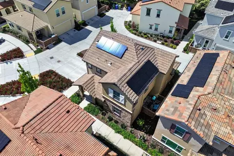 View/Area - 953 Posey St, Galt, CA 95632 photo 7 of 10